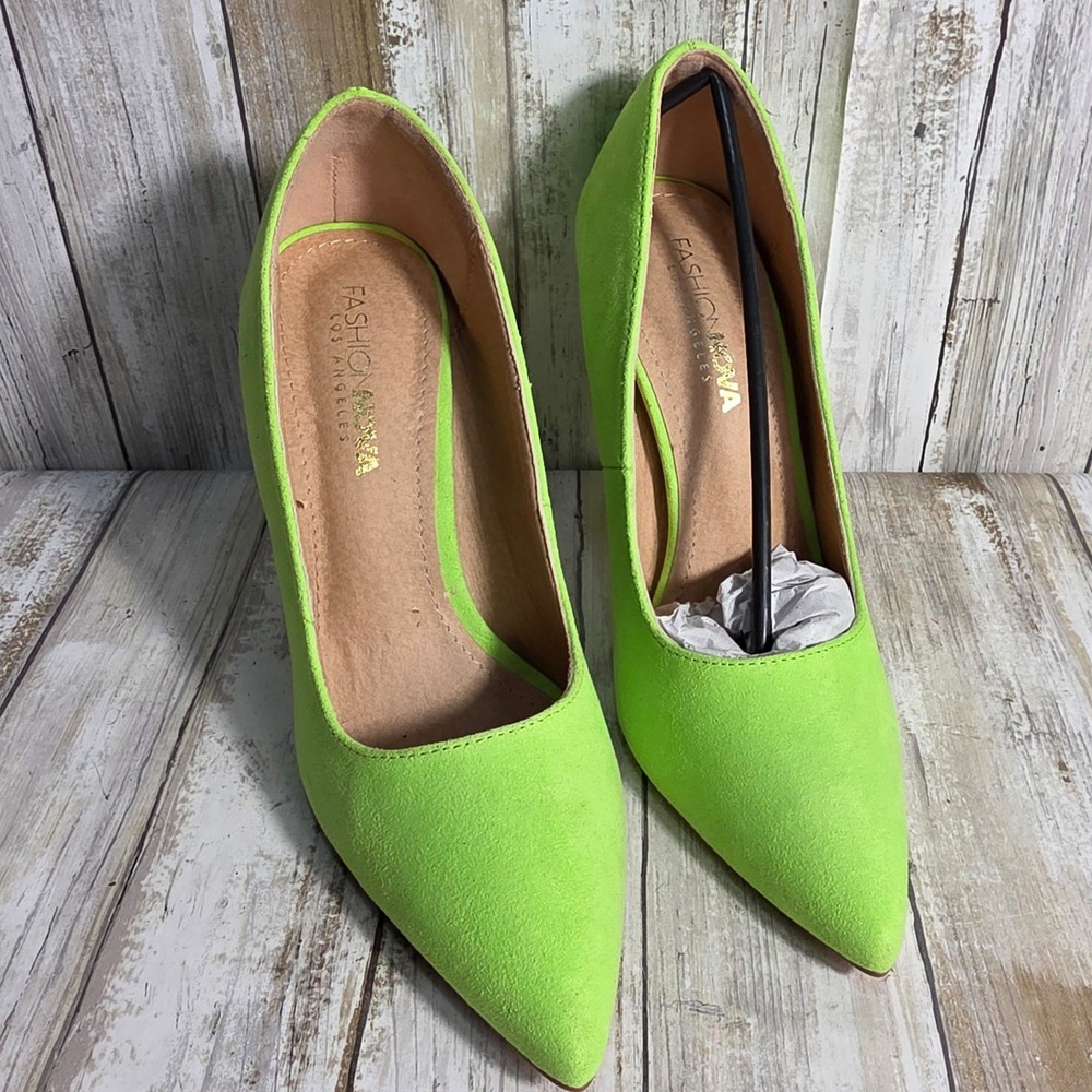 Fashion Nova Neon Lime Green Architectural Flared Heel Pointed Toe Pumps Size 8